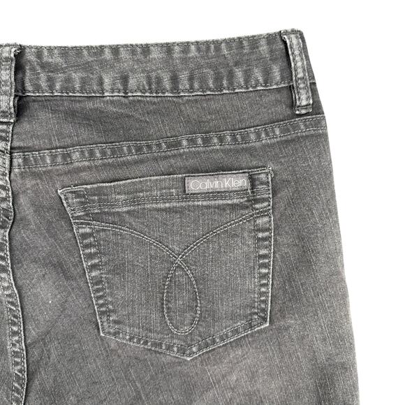 Vintage Y2K Calvin Klein Black Denim Jean Shorts Cuffed 12 Petite Cotton Blend - Picture 5 of 5